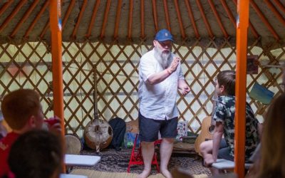 Vertellers in de Yurt